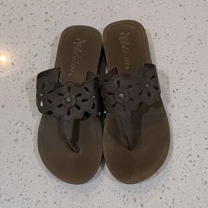 Women’s Casual Sandals - Size 6